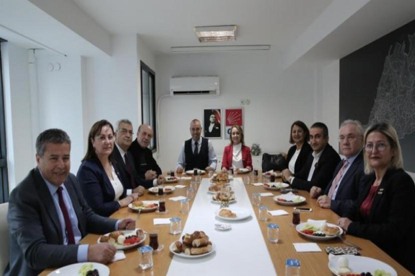 Nilüfer Çınarlı Mutlu: Sizleri dinlemek  için daima sokakta olacağım