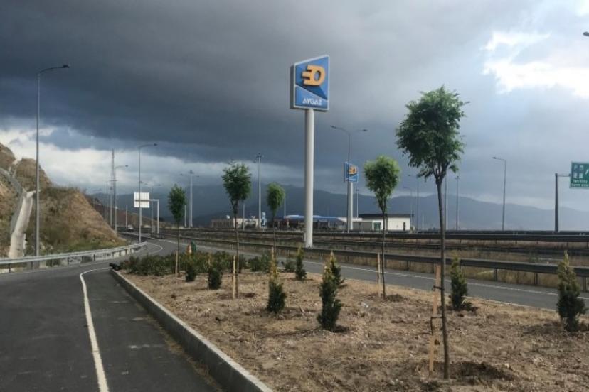 OPET’te kağıt slip dönemi sona eriyor yerine fidanlar dikiliyor