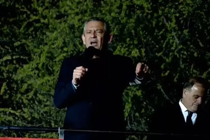 Özgür Özel bakanları hedef aldı: Bundan böyle 'sekreter' olarak muamele edeceğiz