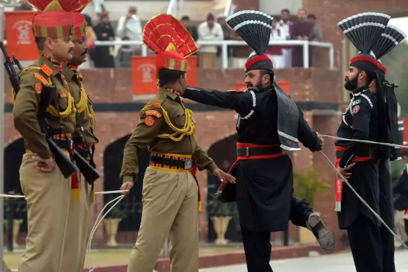 Pakistan: İlk saldıran biz olmayacağız ama şiddetle karşılık veririz