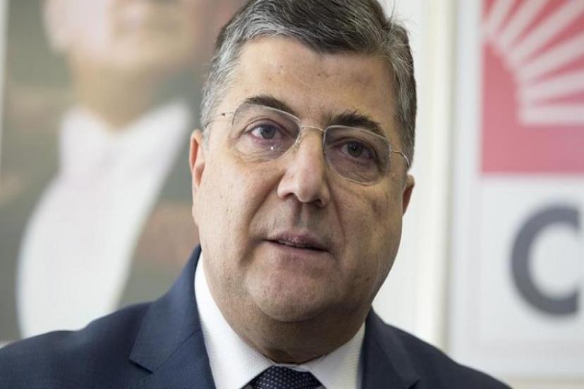 Prof. Dr. Kamil Okyay Sındır, 8 Yıllık TBMM Çalışmalarını E-Kitapta Topladı