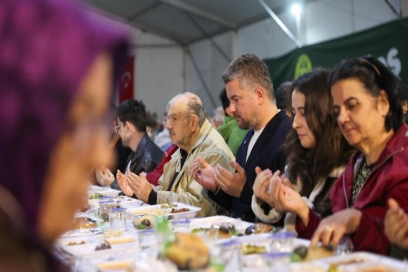 Ramazan ayının birlik ve beraberlik ruhu Buca'da can buldu