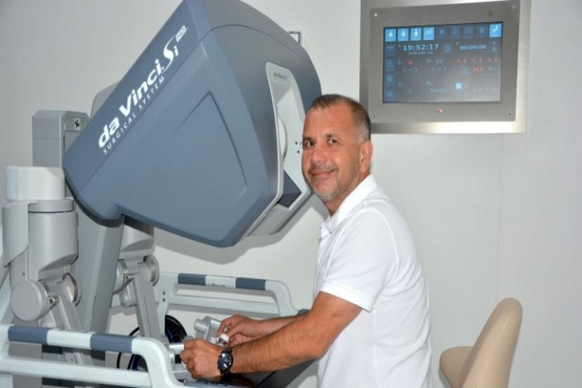 Robotik Cerrahi Hekimlere ve Hastalara Avantaj Sağlıyor