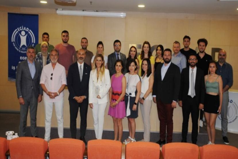 Rusya Ukrayna Savaşı Masaya Yatırıldı