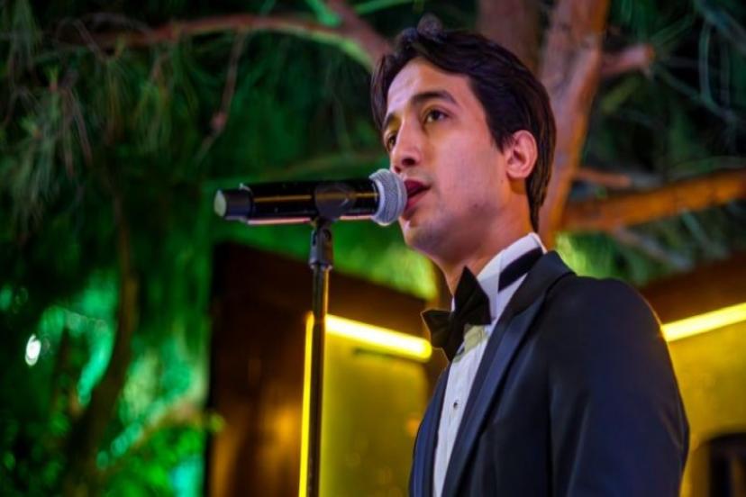 Şahin Kendirci ilk kez İzmir’de sahne aldı