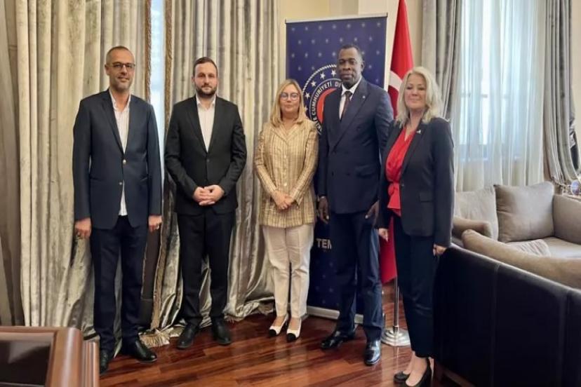 Savunma Sanayi'nde Türkiye'ye Ortaklık Teklifi