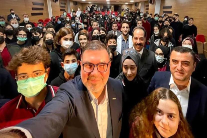 Saygılı: Asıl Gücünüz Aklınız ve Alın Teriniz