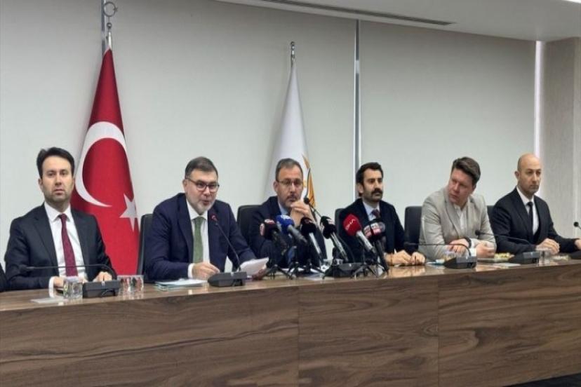 Saygılı: Belediyeyi Batırdılar, İzmir’i Yaktılar