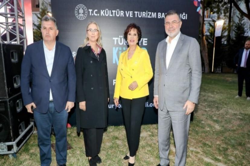 Saygılı: 'Kültür Yolu Festivali’nde yüzlerce etkinliğe ev sahipliği yaparak, halkımıza sanatın her rengini sunduk’'