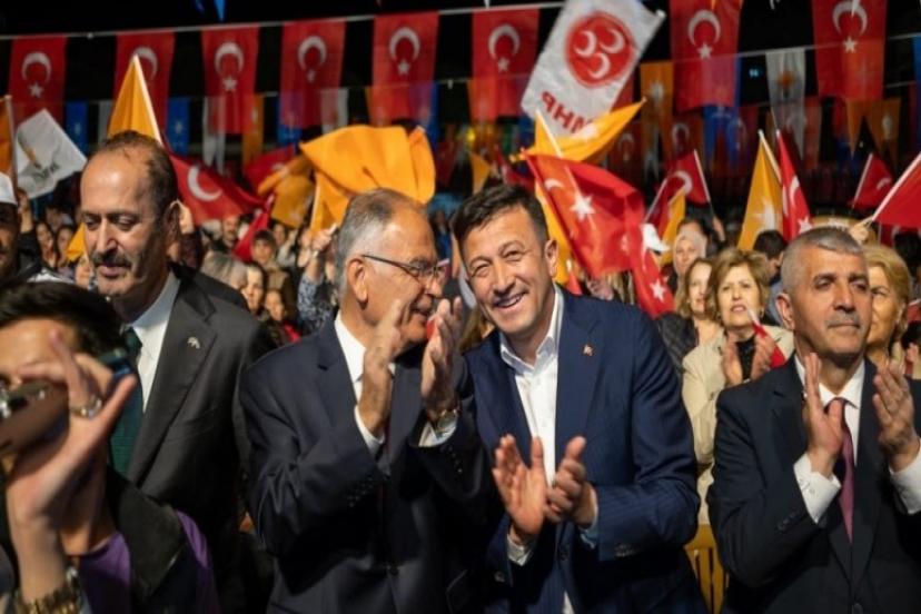 Selçuk’un kalbinde tarihi miting