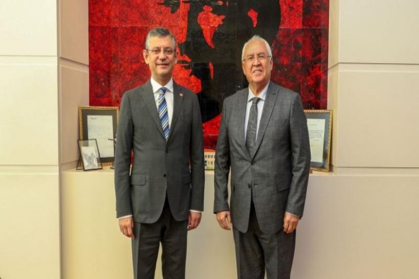 Selvitopu'dan Özel'e 'hayırlı olsun' ziyareti