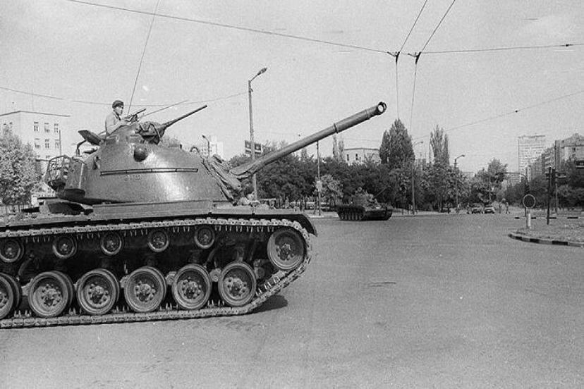 Siyasilerden 12 Eylül 1980 darbesi mesajları! 'Her darbe, millet düşmanlığıdır'