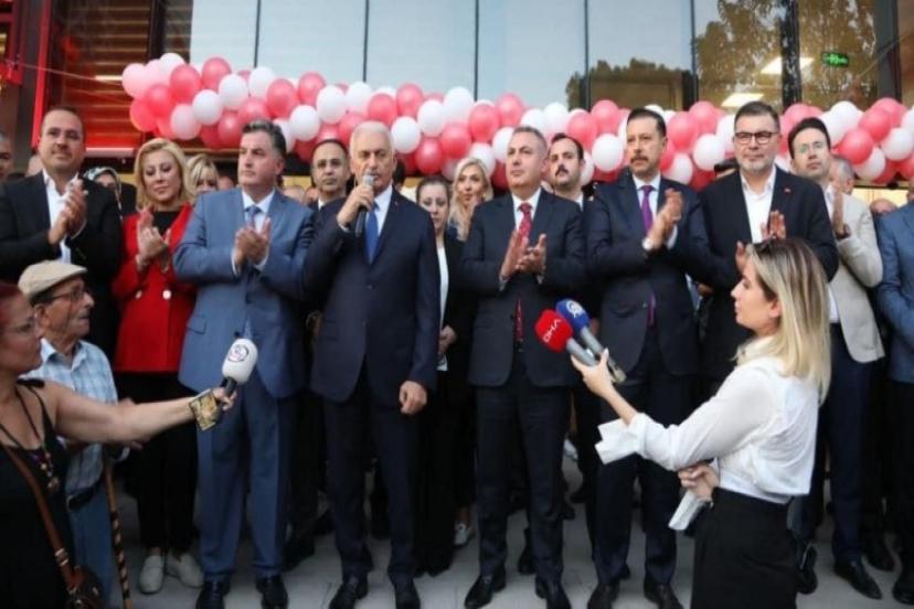 Son Başbakan Binali Yıldırım İzmir Kınık Öğretmenevi ve Halk Eğitim Merkezi’nin açılışını gerçekleştirdi