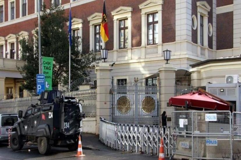 AK Parti'den Avrupa ülkelerinin İstanbul başkonsolosluklarını kapatmasına sert tepki: Bu sorumsuzluk kabul edilemez