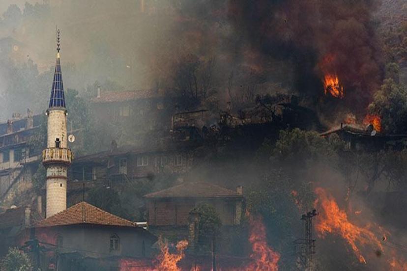 SON DAKİKA YANGIN HABERLERİ: Ciğerlerimiz yanıyor! Birçok ilde orman yangını! Çeşme'den can yakan görüntüler...