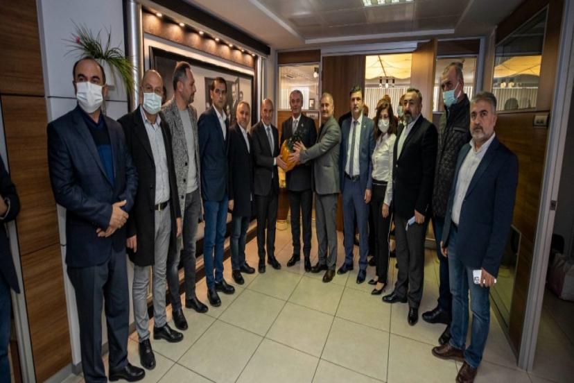 Soyer, 'Ekonomik krize rağmen yatırımlarımız sürecek'