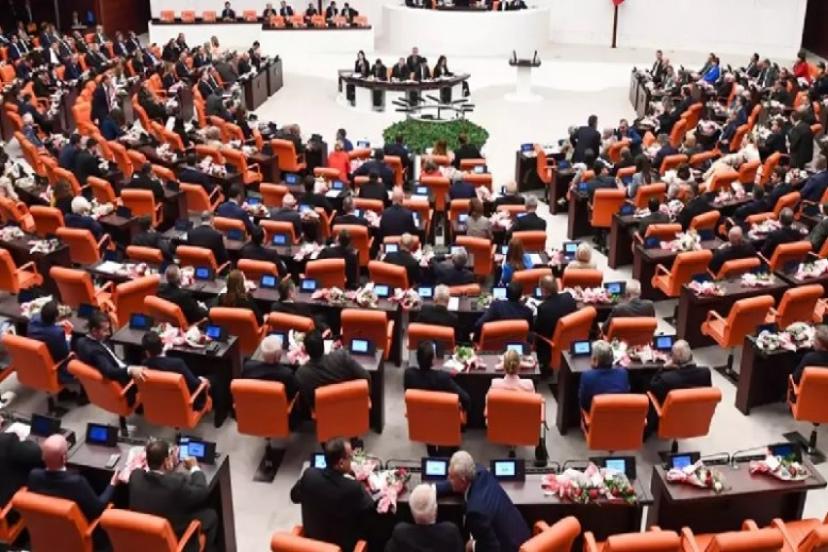 Suriye ve Irak tezkeresi TBMM'de Kabul Edildi! İki Parti 'Hayır' Oyu Kullandı