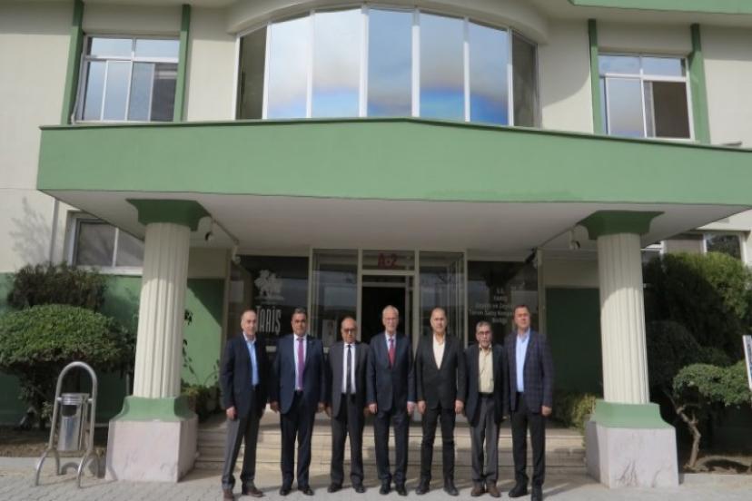 Tariş Zeytin ve Zeytinyağı Birliği Başkanı Fikret  Akova oldu….