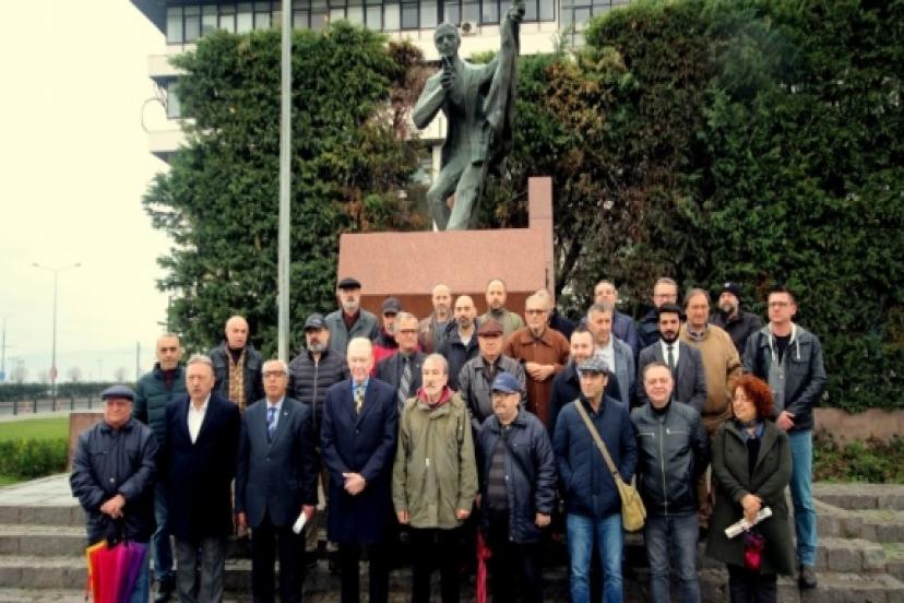 TGS İzmir Şubesi Başkanı Hüner: Gazetecilik suç değildir