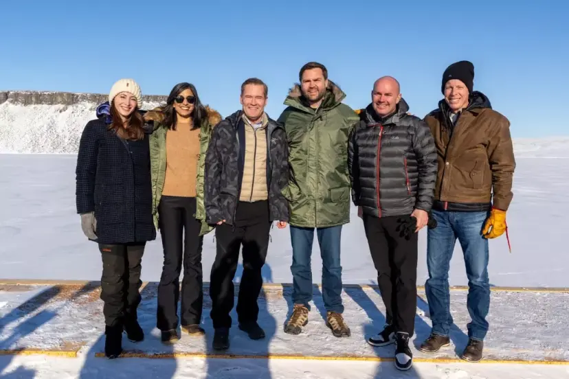 Trump gözünü diktiği Grönland'a yardımcısını gönderdi, ülke ayağa kalktı