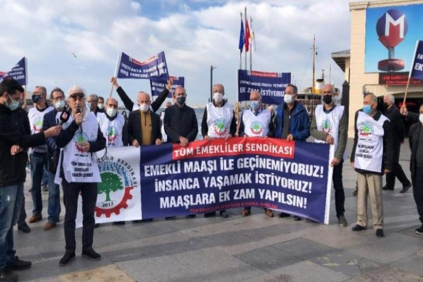 TÜED'den 'Ek Zam' Talebi: Kök Maaş Uygulaması Nedeniyle Zam Alamayan Milyonlarca Emekli Büyük Hayal Kırıklığı Yaşıyor