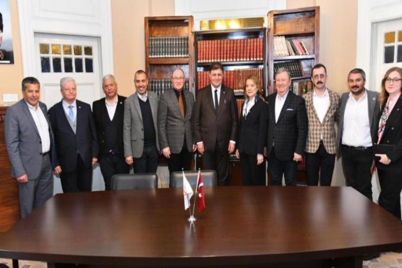 Tugay'dan Seçmene Sandık Çağrısı