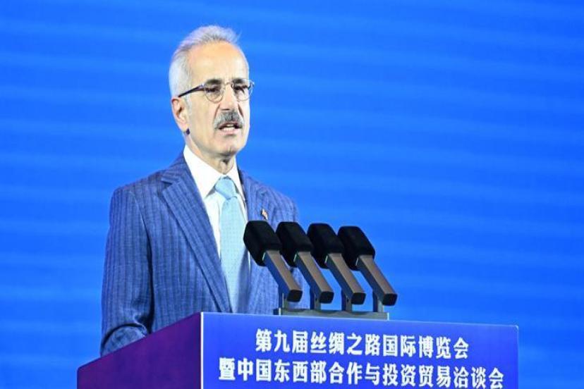 Türkiye ile Çin arasında 'kazan kazan' dönemi! Bakan Uraloğlu detayları açıkladı