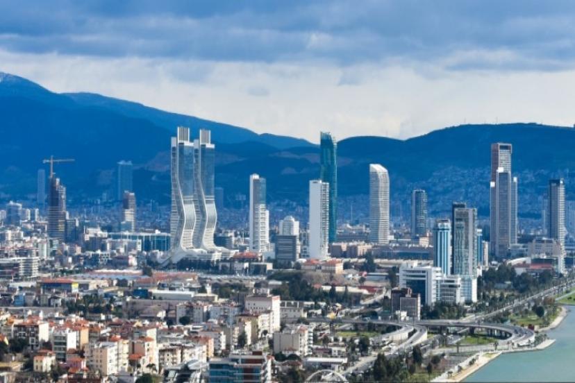Türkiye'nin Zirvesinde İzmir Var! Konut Fiyatları Ve Kiralar Rekor Kırıyor