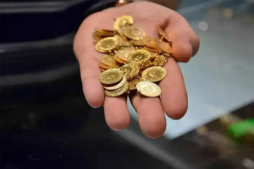 Üç adet çeyrek altın bir asgari ücretle yarışıyor