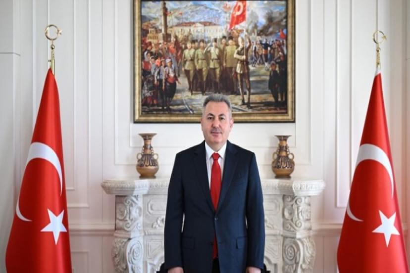 Vali Elban'dan 9 Eylül İzmir'in Kurtuluşunun 102. Yıl Dönümü Mesajı