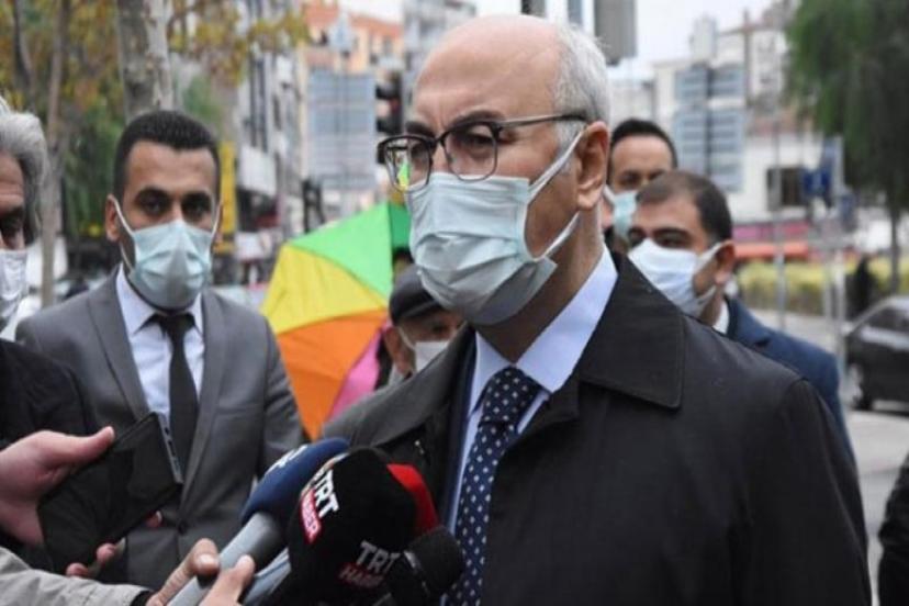 Vali Köşger: İzmir'de günlük vaka sayısı 200'ün altına indi