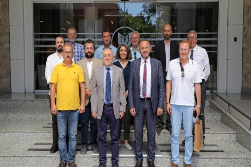 Yaşar Üniversitesi Ve ENSİA Yenilenebilir Enerji İçin El Ele Verdi