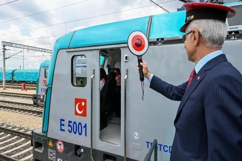 Yerli ve milli lokomotif ilk seferini tamamladı