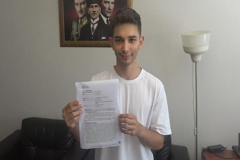 YÖK'ü dava etti, baraj puanını değiştirtti: Bütün öğrencilere hayırlı, uğurlu olsun