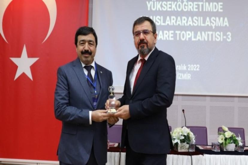 Yükseköğretimde Uluslararasılaşma İstişare Toplantısı İKÇÜ Ev Sahipliğinde Yapıldı