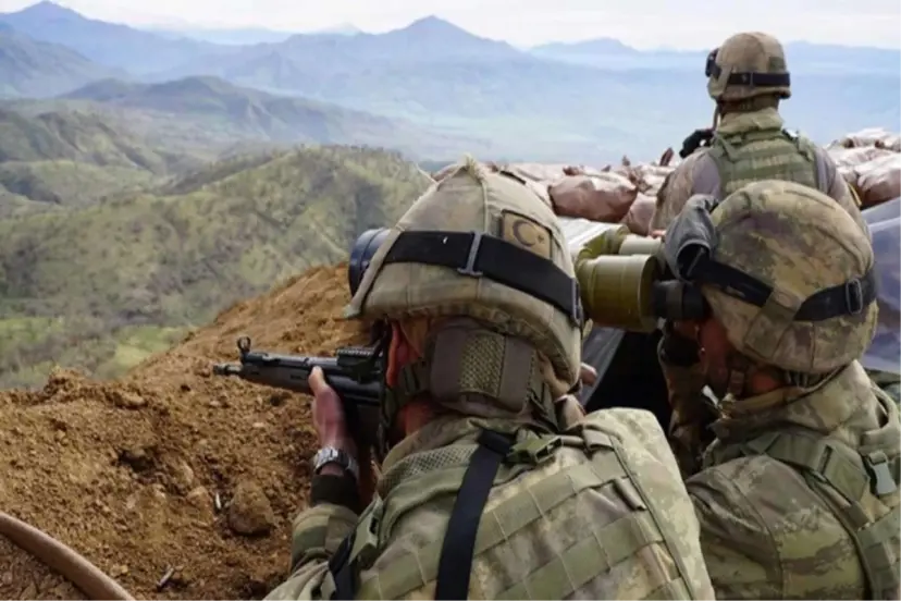 Zeytin Dalı ve Fırat Kalkanı bölgelerinde 11 terörist etkisiz hale getirildi